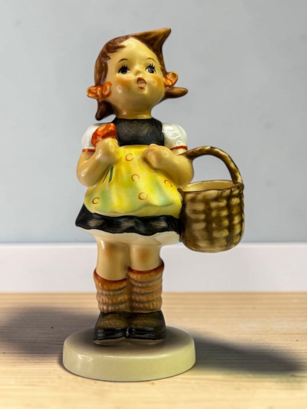 Hummel Sister Porcelain Figurine With Basket 5.5" Collectible from 1987